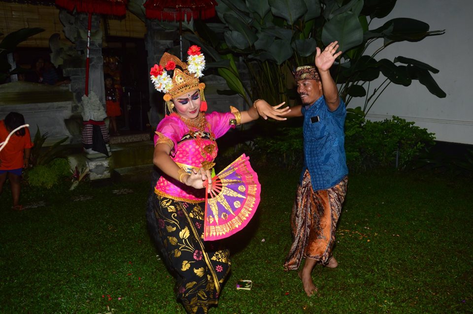 La danse Joged Bumbung à Bali, cause de controverse