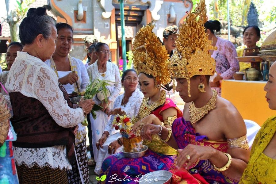 Le mariage balinais : pression de la société ?