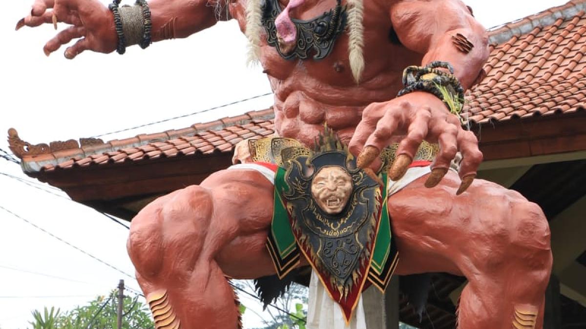 Ogoh ogoh : les monstres défilent à Bali