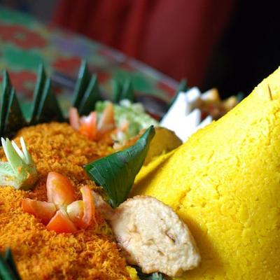 800px nasi kuning