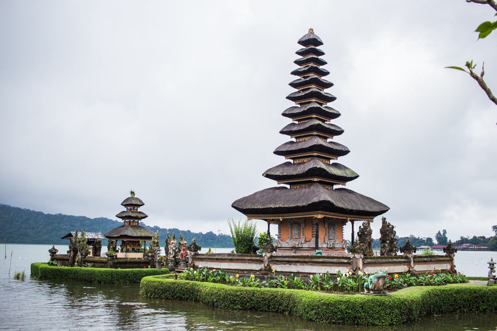 Temple Ulun Danu sur le lac Bratan