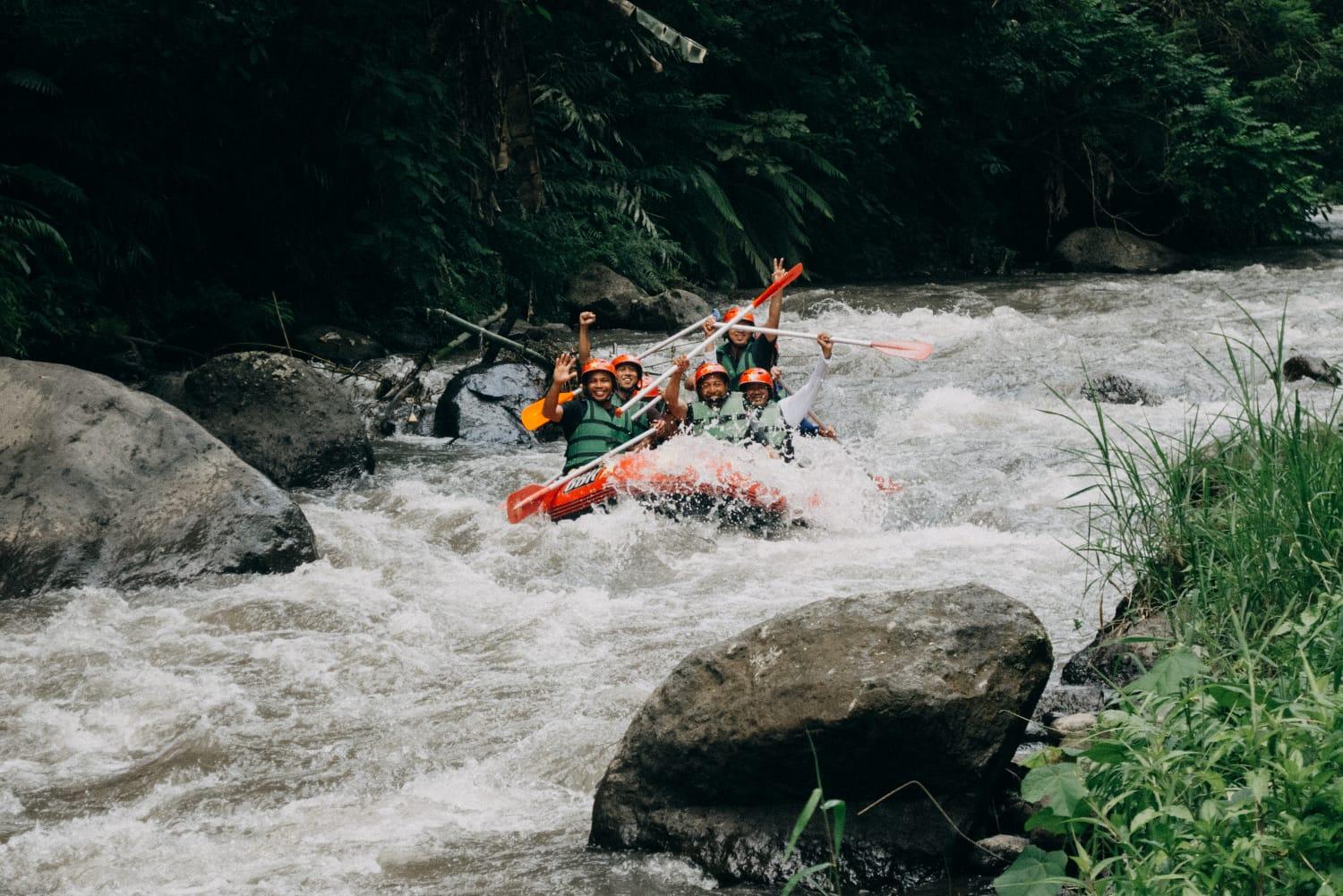Rafting bali
