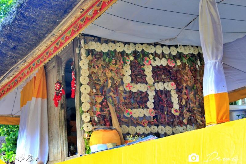 Des croix gammées à  Bali ?!!