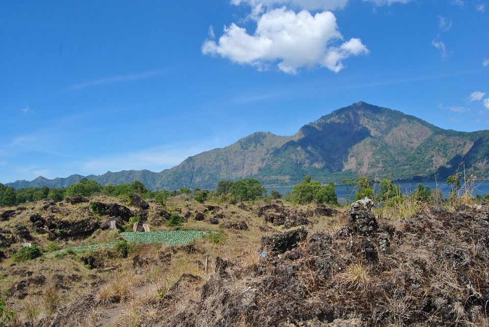 Vue sur volcan Batur